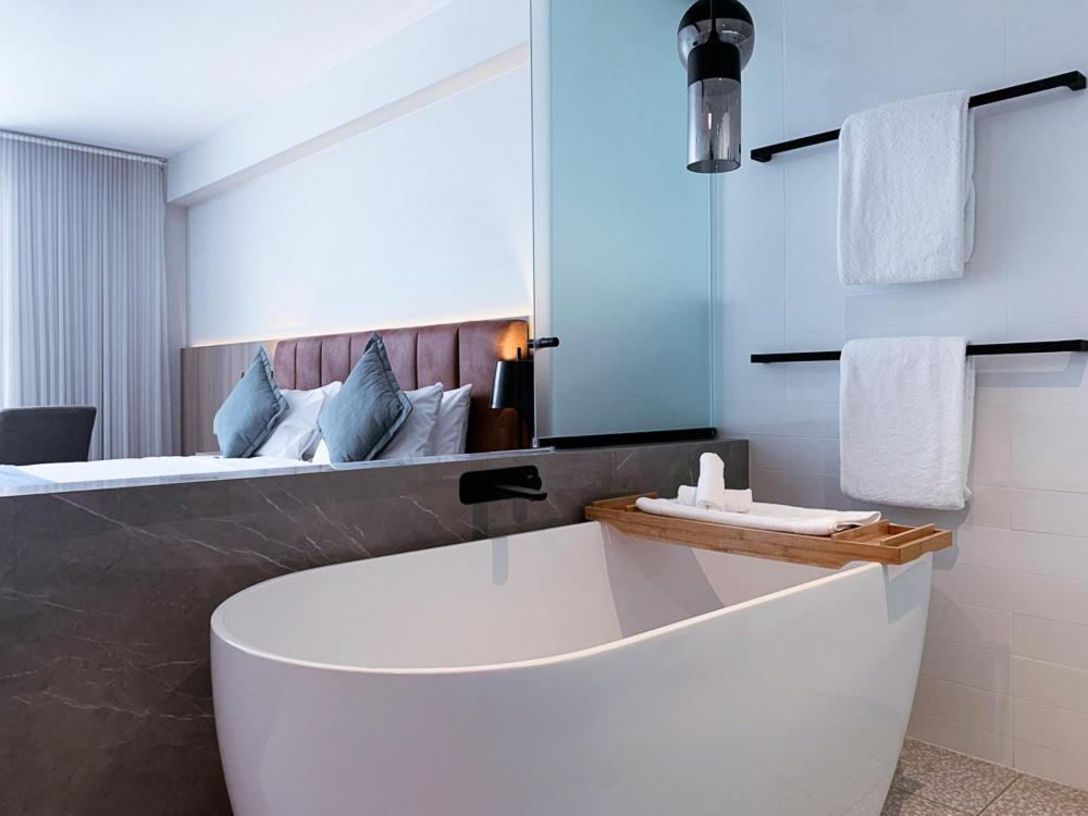 Pasadena Sydney 3*